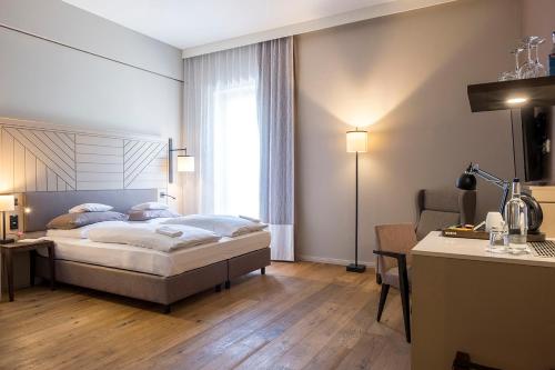Classic Double Room