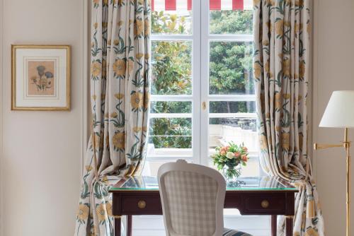 Deluxe Balcony Room