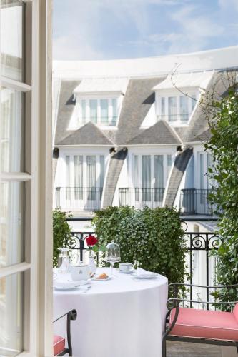 Deluxe Suite with Terrace