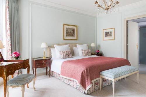 Deluxe Suite with Terrace