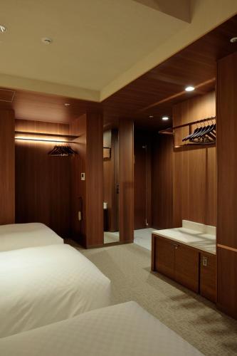 Triple Room with Sofa Bed - Non-Smoking