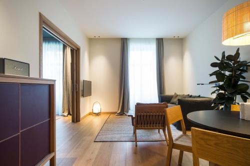 Suite with City View