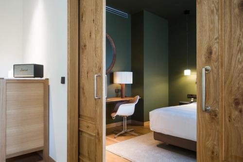 Suite with City View