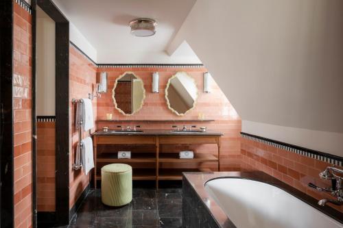 Suite Junior Parisienne
