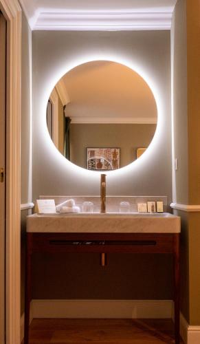 Double or Twin Room with Terrace