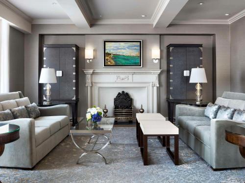 Royal Suite with Lounge Access and Harbour View