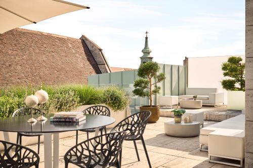 Royal Penthouse Suite