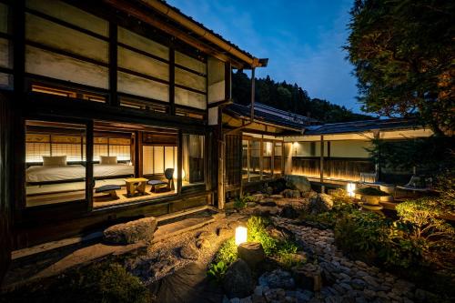 Suite with Garden View - Main Building - 105