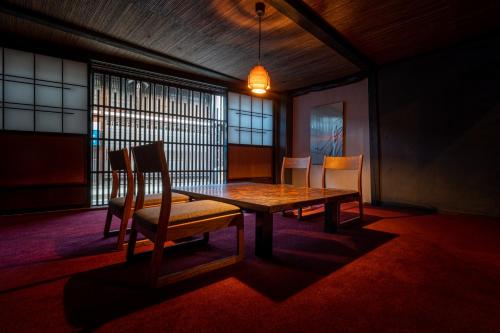 Studio with Balcony - Annex Building - 109