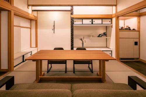 Suite with Mountain View - Annex Building - 113