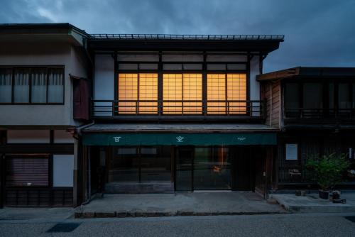 Duplex Suite - Annex Building - 115