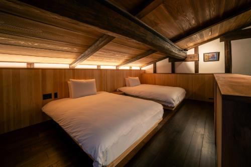 Duplex Suite - Annex Building - 115