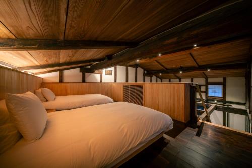 Duplex Suite - Annex Building - 115