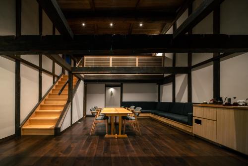 Duplex Suite - Annex Building - 115