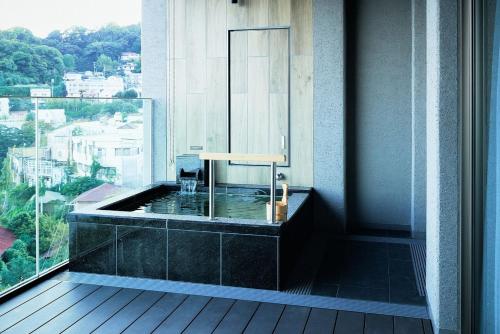 Deluxe Twin Room with Open-Air Bath Japanese style / 2-person capacity