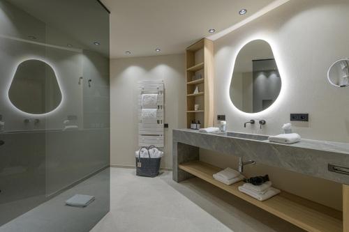 Suite with Pool View