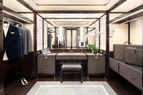 Premier King Room