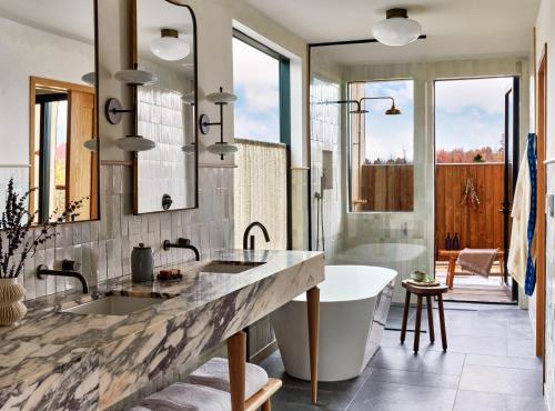 Suite with Mountain View