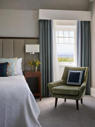 Deluxe Double or Twin Room with Sea View