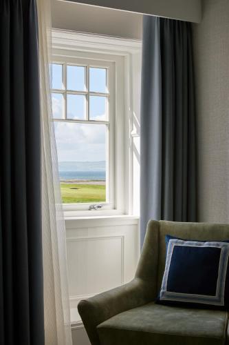 Double or Twin Room with Sea View