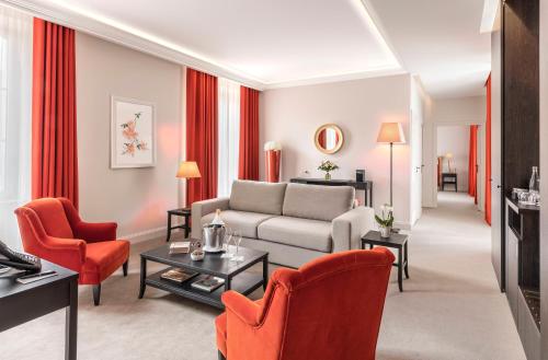 Deluxe Suite