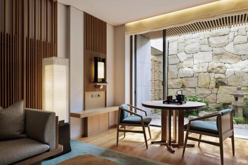 Onsen Suite with Two Double Beds and Courtyard View