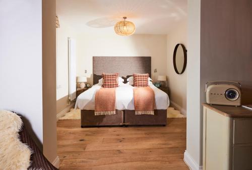 Small Suite