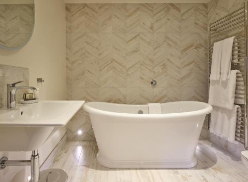 Coach House Suite