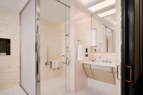 Premier Room King Accessible