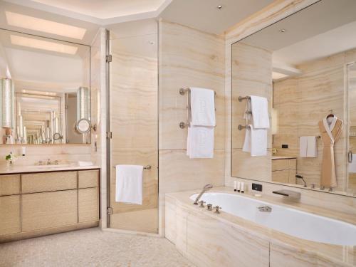 Premier Suite King