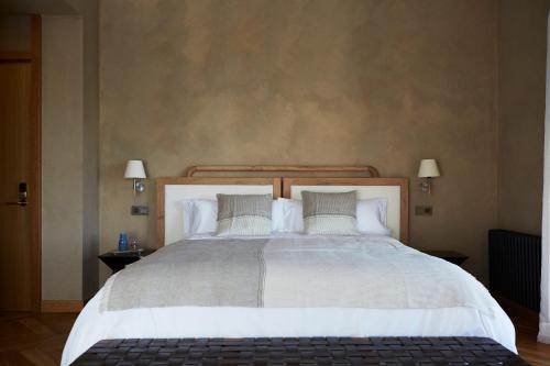Deluxe Double Room with Bath