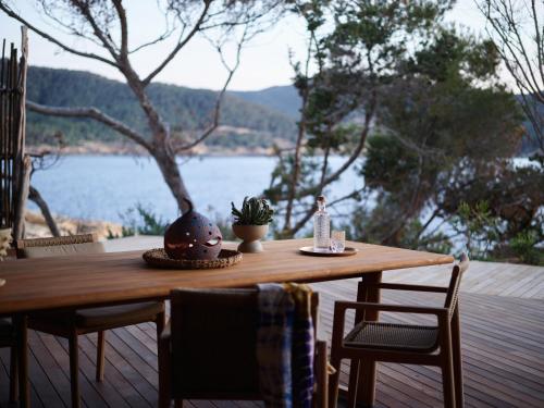 Cave Royal Suite with Sea View