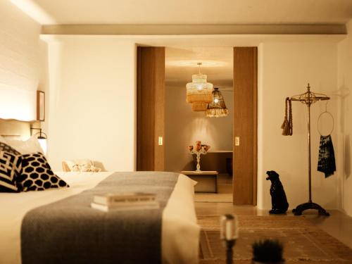 Cave Royal Suite with Sea View