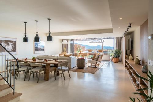 Five Bedroom Residence