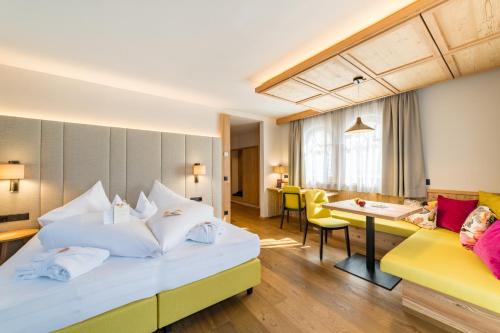 Junior Suite With Mountain View
