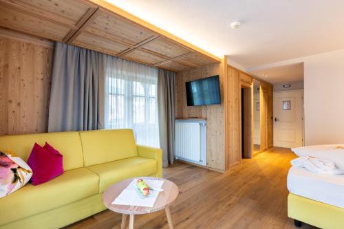 Junior Suite With Mountain View