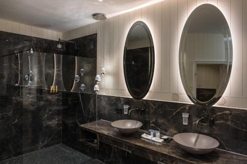 Residenz Junior Suite with Terrace