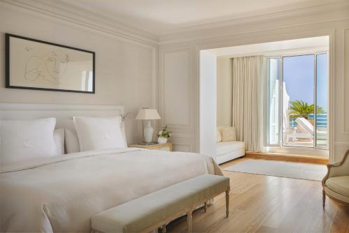 French Riviera Suite