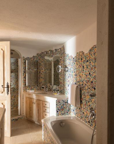 Romazzino Suite