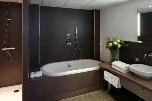 Large Suite
