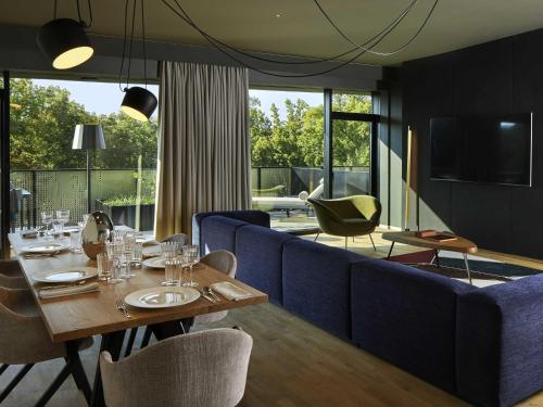 Three Bedroom Penthouse Apartment with Terrace and Panoramic View