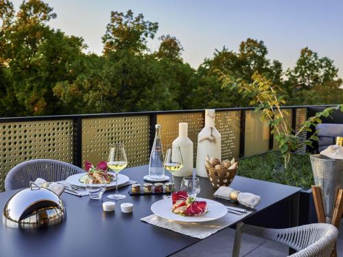 Two Bedroom Executive Penthouse Suite with Terrace and Panoramic View