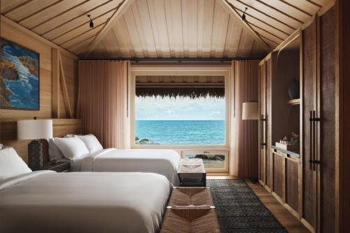 Beach Front Black Sand Two Bedroom Kauhale