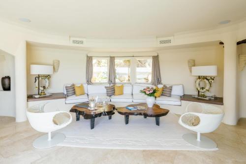 Villa With Private Pool