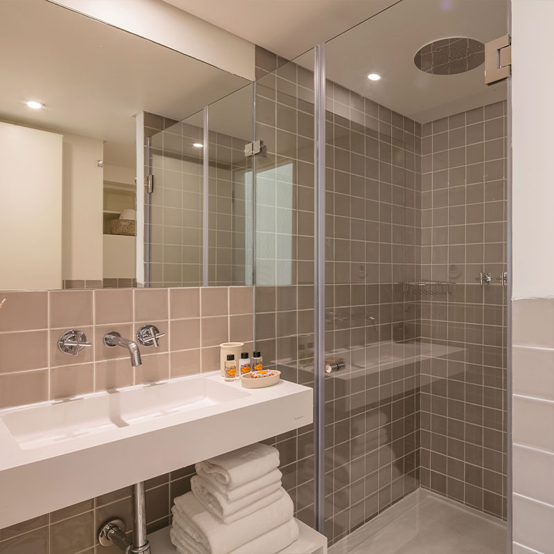 Deluxe One Bedroom