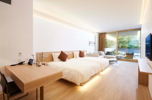 Arashiyama Balcony 2 Double Beds