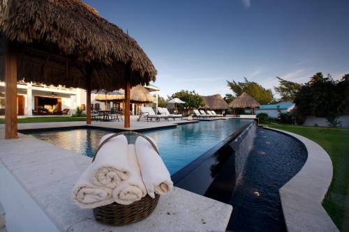 King Room with Pool View