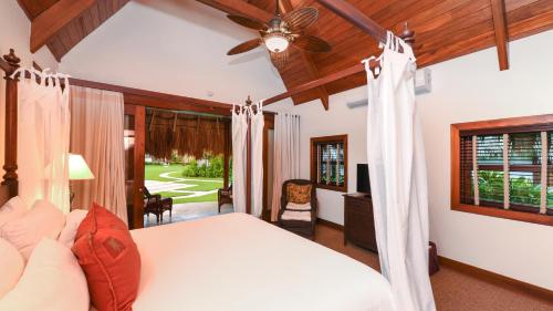 King Room with Pool View