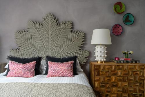 Pole Barn King Room