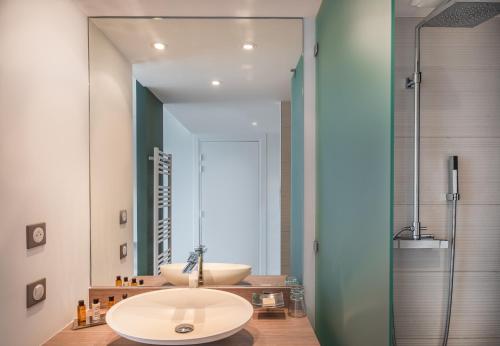Elegance Room
